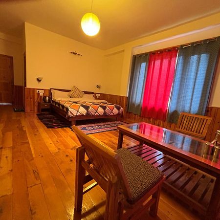Toshim Homestay Sangla Exterior photo